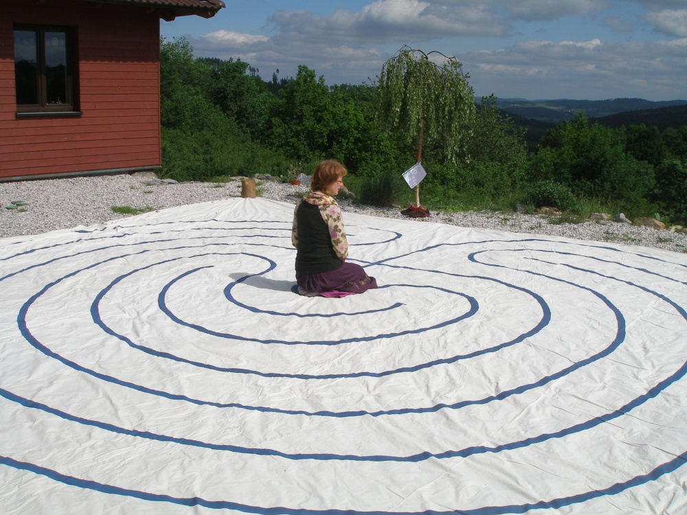 první meditace v novém labyrintu